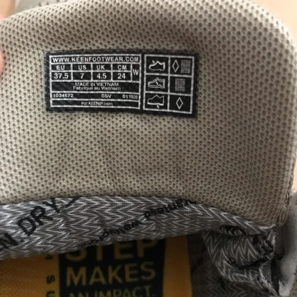 Women’s Keen Waterproof Hiking Boots size US 7/ EU 37.5 - Picture 15 of 15